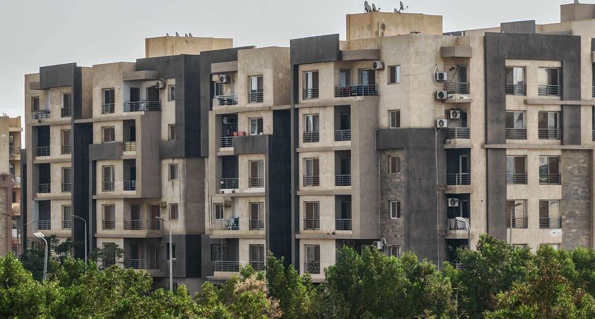 Prédio residencial representando IPTU de áreas comuns e condomínio